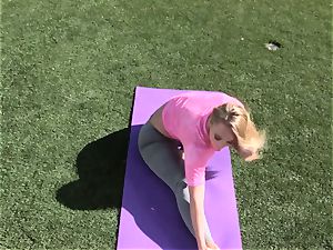 AJ Applegate outdoor yoga penetrate